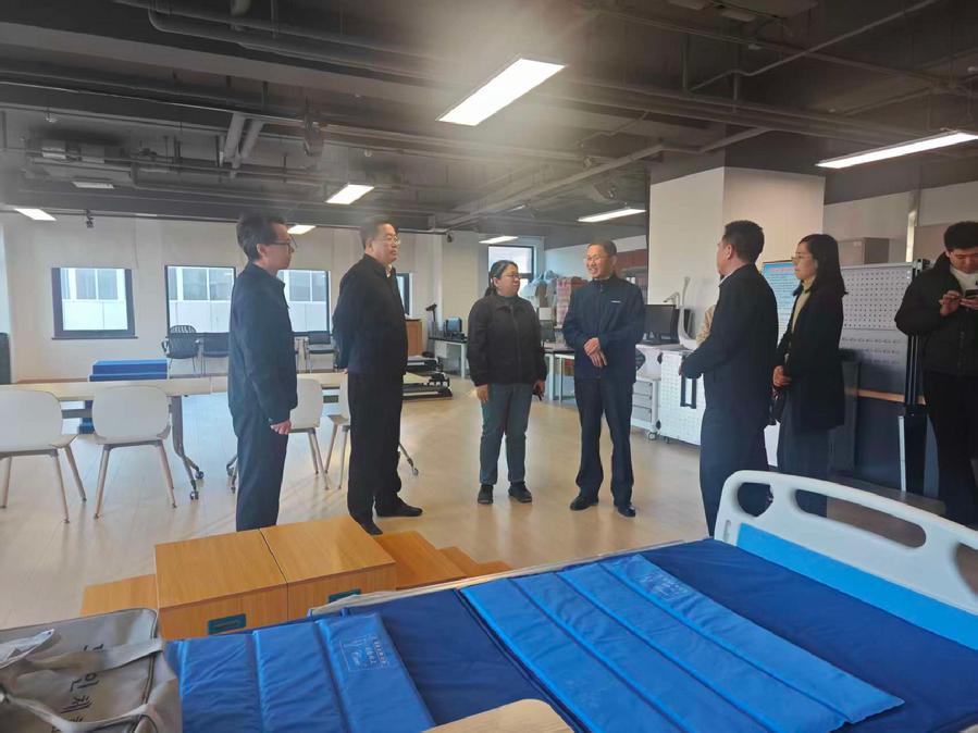 在北科创业大厦开展安全检查